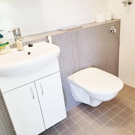 Tapiolasky: Airy, Bright, Great Bed And Spacious - Close To Aalto Campus And Tapiola Center
