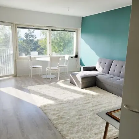 Huoneisto Tapiolasky: Airy, Bright, Great Bed And Spacious - Close To Aalto Campus And Tapiola Center *